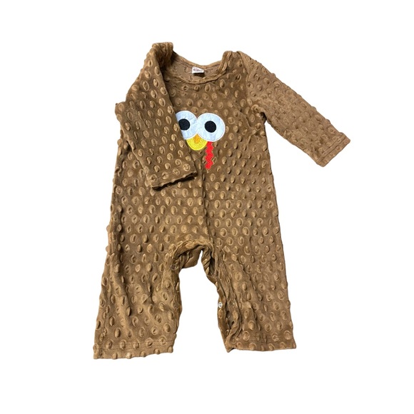 ✨BABY TURKEY ONE PIECE ✨ - Picture 3 of 7